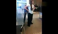 男女叉下体视频